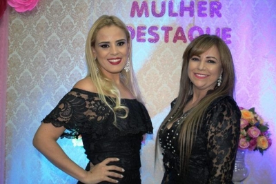 Vereadoras Niágara e Maria Eloir, solicitam ao Executivo Municipal reajuste no salário base dos professores da REME.  