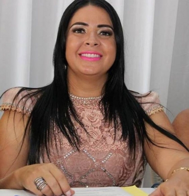 Através de Requerimento, vereadora Claudinha solicita cópia das folhas de pagamento dos meses de novembro e dezembro do 