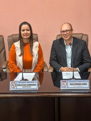 Paulo Campos e Sebastiana Rodrigues pedem o fechamento da Rua Fortunato de Oliveira especificamente em frente à E. E. Ce