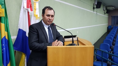 Vereador Robertinho apresentou Projeto de Lei que proíbe a contratação de pessoas que tenha sido condenado nos últimos 0